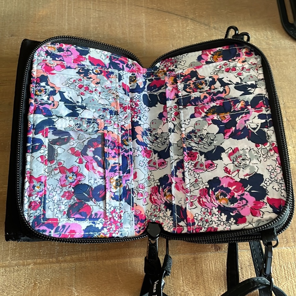 Vera Bradley Black Crossbody - Picture 4 of 7